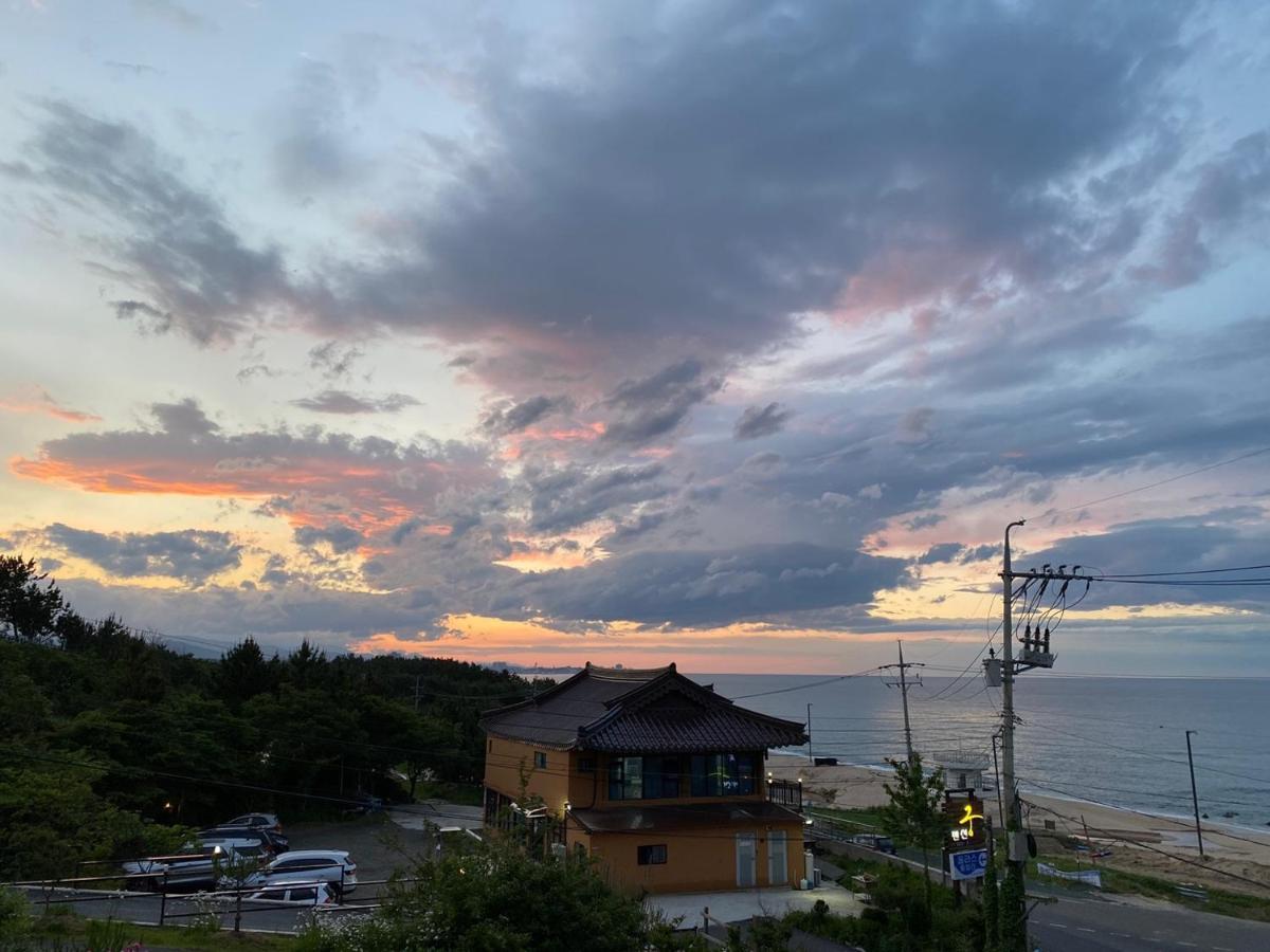 Pension Badawa Gangneung Ngoại thất bức ảnh